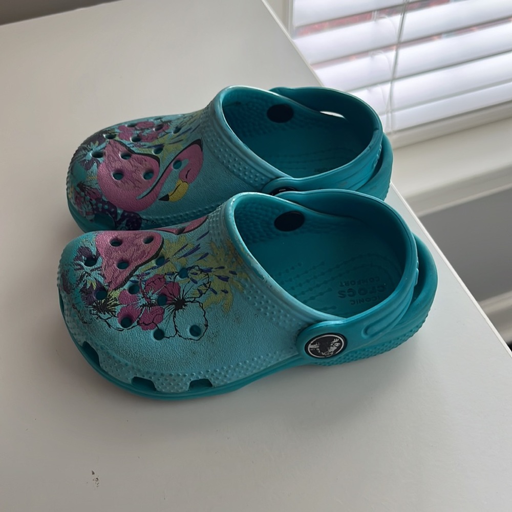 Crocs - Picture 2 of 2